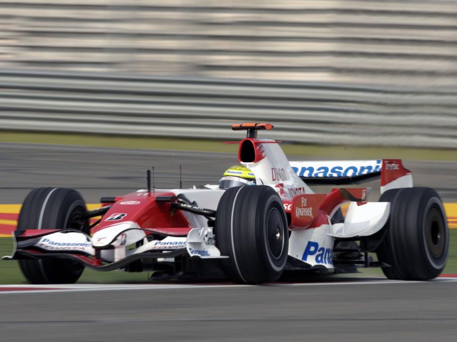  Toyota TF107 2007 года  (фото 23 из 31)